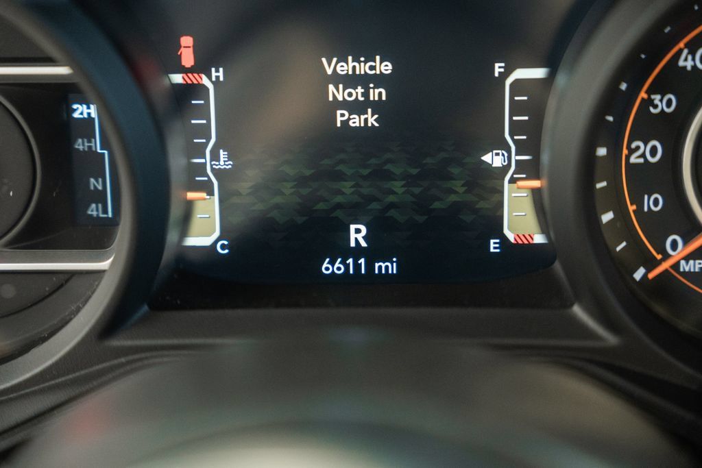 Used 2024 Jeep Wrangler Unlimited Rubicon w/ Technology Group AWD/4WD image 45