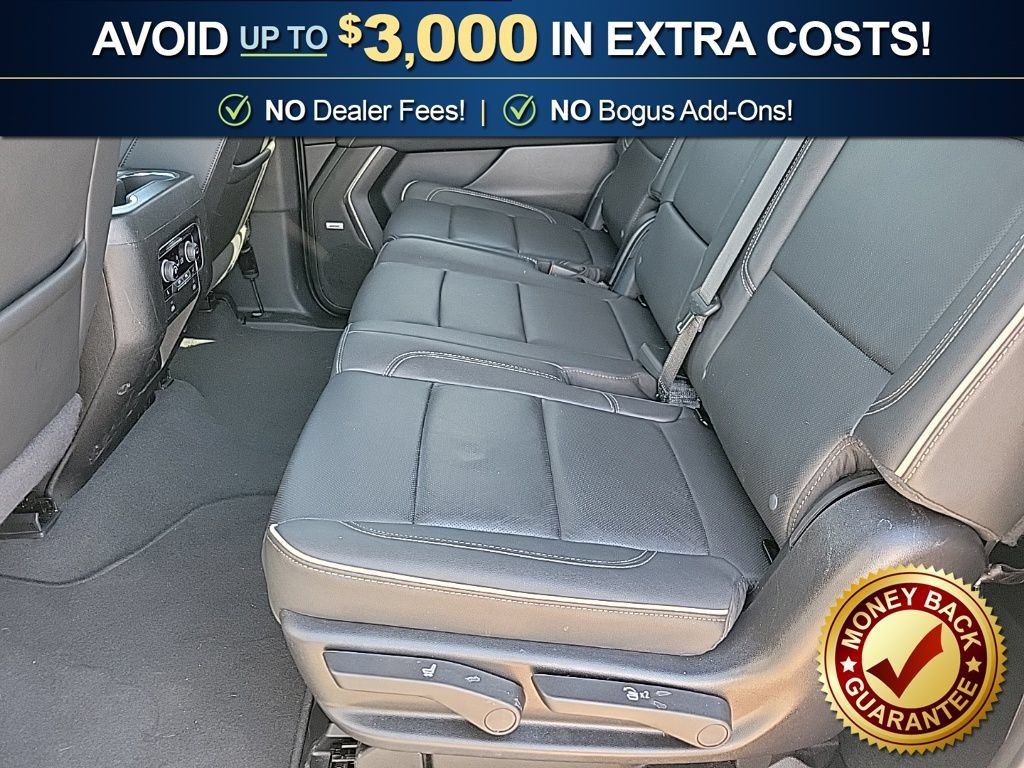 Used 2024 Chevrolet Suburban Premier AWD/4WD image 19