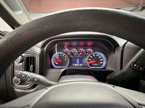 Used 2024 GMC Sierra 2500 Pro w/ Convenience Package AWD/4WD image 11