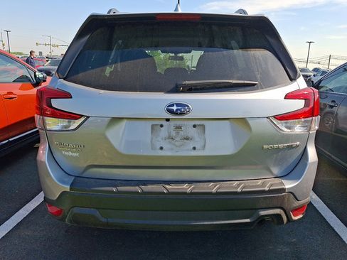 Certified 2023 Subaru Forester Premium AWD/4WD image 5