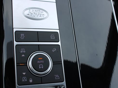 Used 2020 Land Rover Range Rover HSE AWD/4WD image 26