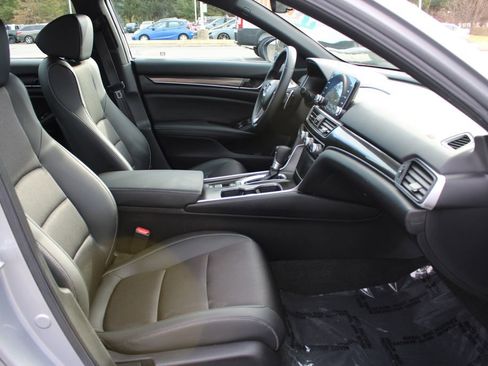 Used 2022 Honda Accord Sport image 13