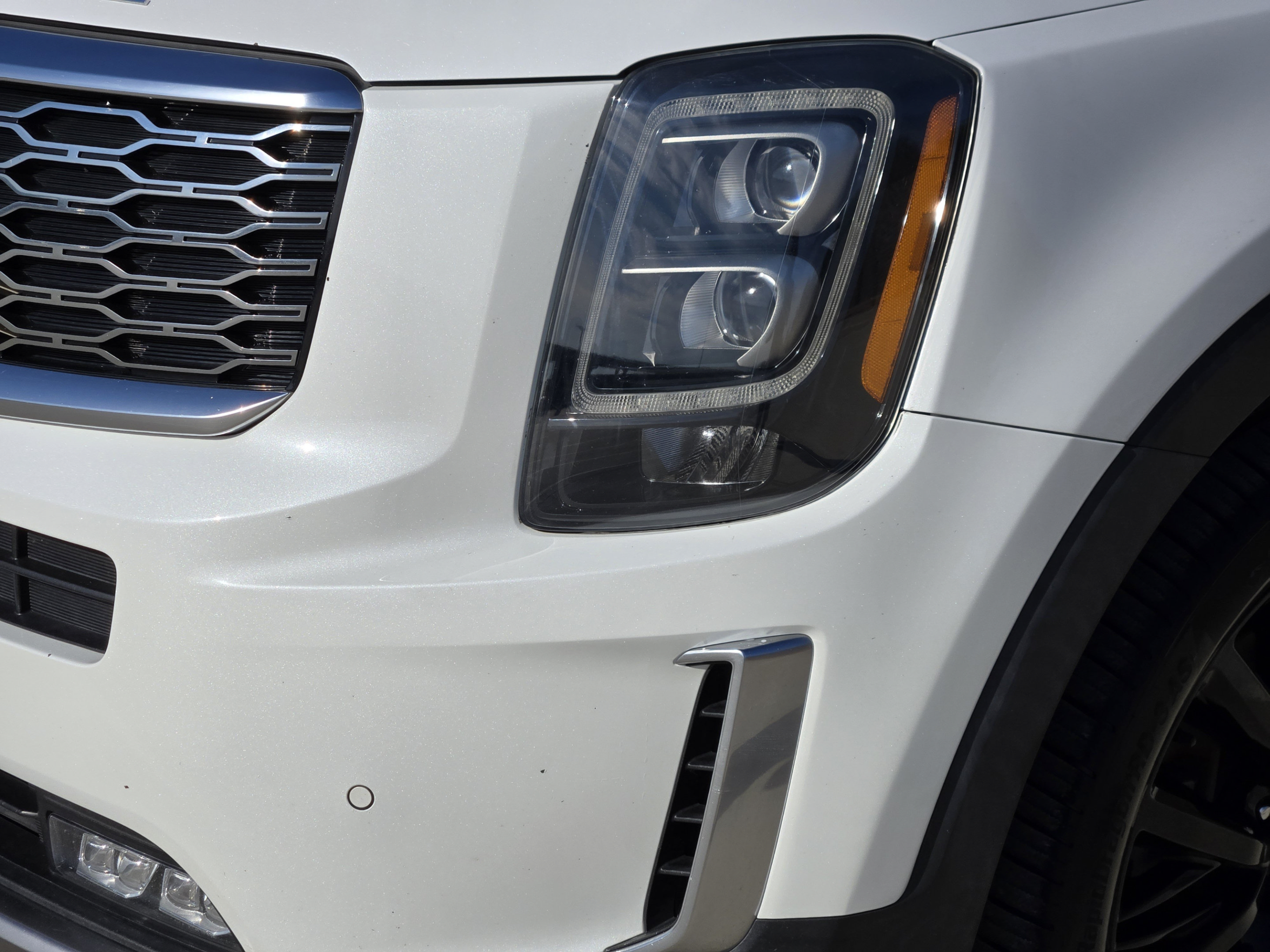Used 2020 Kia Telluride SX w/ Towing Package FWD image 28