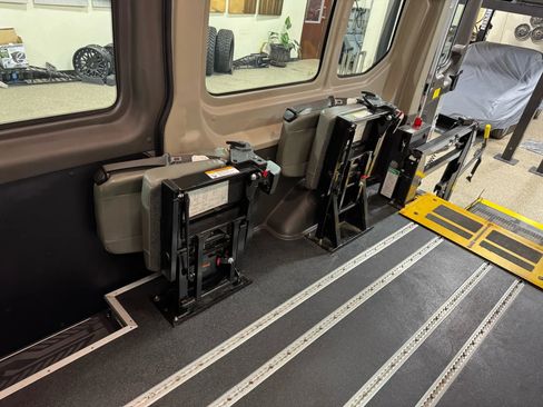 Used 2019 Ford Transit 250 148 Medium Roof image 51