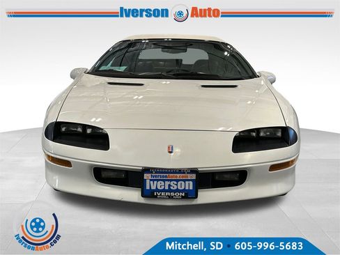 Used 1995 Chevrolet Camaro Z28 RWD image 3