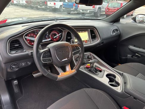 Used 2022 Dodge Challenger SRT Hellcat w/ SRT Black Package image 12