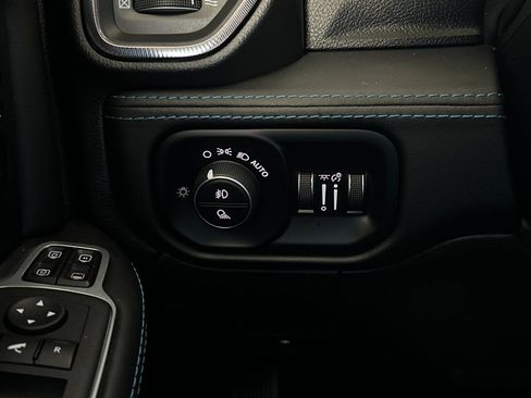 Used 2024 RAM 2500 Rebel w/ Towing Technology Group AWD/4WD image 27