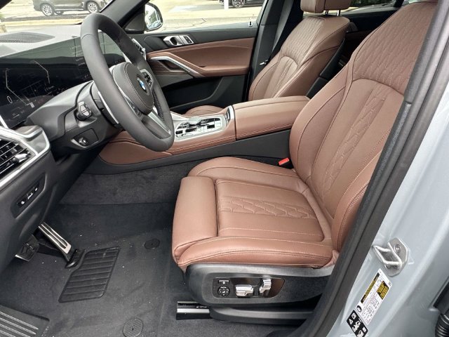 New 2027 BMW X6 xDrive40i w/ Climate Comfort Package AWD/4WD image 14