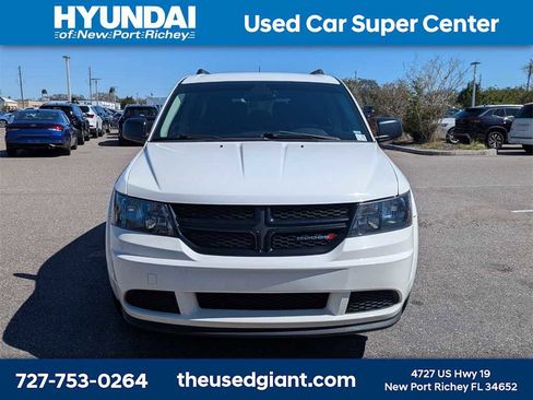 Used 2020 Dodge Journey SE w/ SE Popular Equipment Group image 8