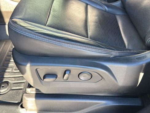 Used 2021 Chevrolet Tahoe High Country image 28