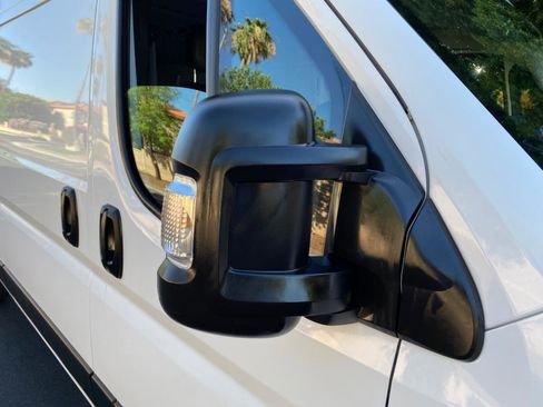 Used 2026 RAM ProMaster 2500 w/ Convenience Group FWD image 17