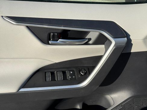New 2025 Toyota RAV4 XLE image 13