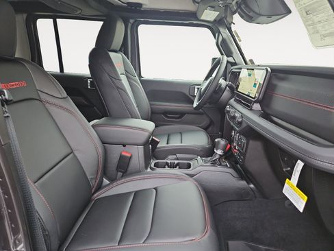 New 2026 Jeep Gladiator Rubicon w/ Safety Group AWD/4WD image 15