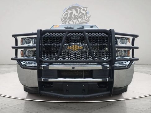 Used 2019 Chevrolet Silverado 2500 W/T w/ WT Convenience Package AWD/4WD image 28