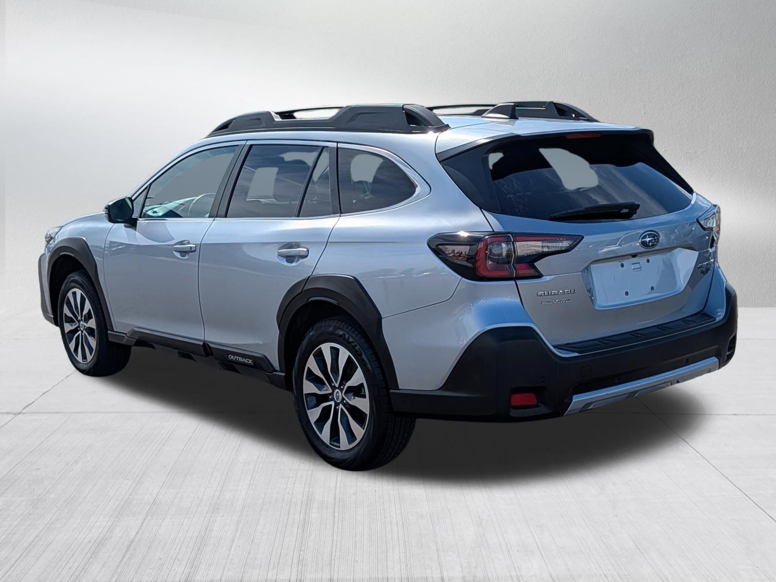Certified 2024 Subaru Outback Limited AWD/4WD image 5
