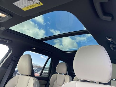 New 2026 Volvo XC90 B6 Plus w/ Protection Package Premier image 9