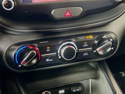 Used 2024 Kia Soul LX w/ Option Group 015 image 18