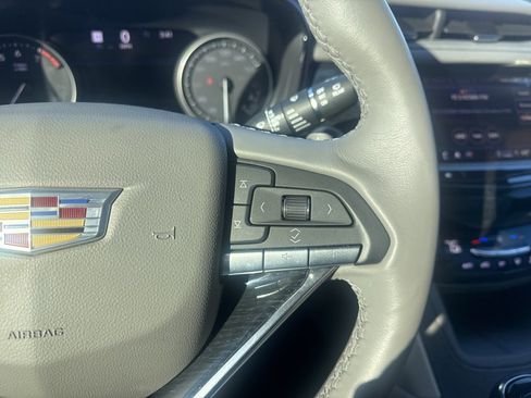 Certified 2025 Cadillac XT6 Premium Luxury w/ Technology Package image 23