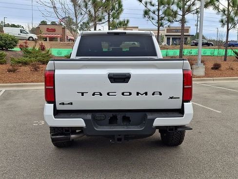 New 2025 Toyota Tacoma TRD Sport image 5