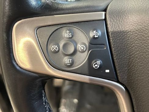 Used 2019 GMC Yukon Denali w/ Denali Ultimate Package AWD/4WD image 18