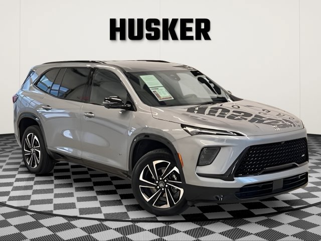 Certified 2026 Buick Enclave Sport Touring AWD/4WD image 1