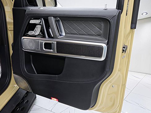 Used 2022 Mercedes-Benz G 550 image 40