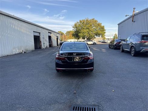 Used 2016 Honda Accord EX-L image 6