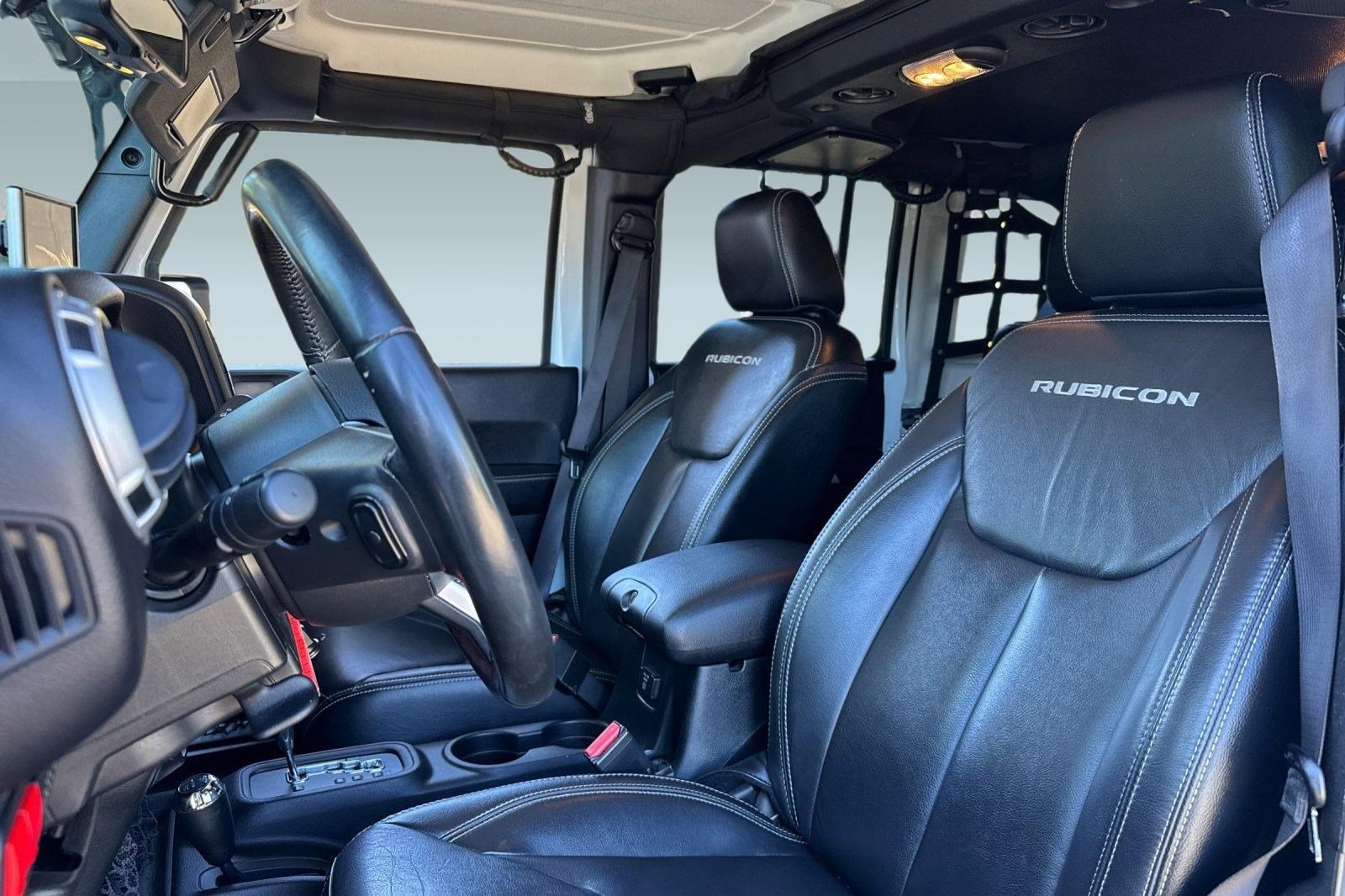 Used 2017 Jeep Wrangler Unlimited Rubicon AWD/4WD image 5