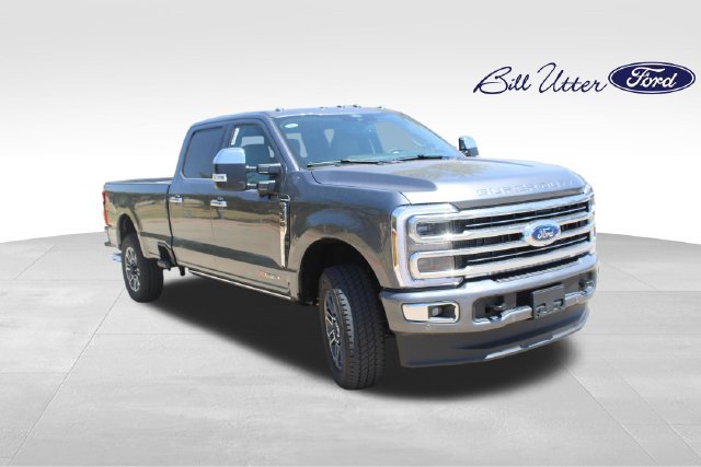 New 2026 Ford F350 Platinum w/ Platinum Plus Package AWD/4WD image 2
