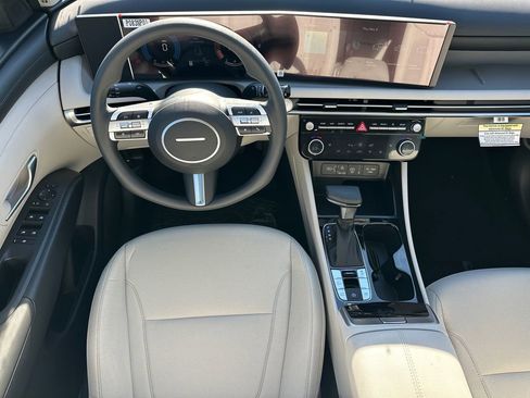 New 2025 Hyundai Tucson SEL image 22