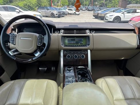 Used 2017 Land Rover Range Rover Supercharged AWD/4WD image 10