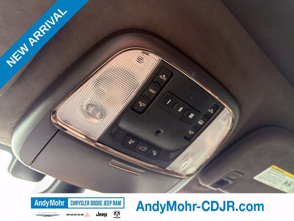 Used 2016 Jeep Grand Cherokee Summit AWD/4WD image 38