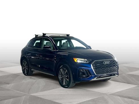 Used 2022 Audi Q5 2.0T Premium w/ Convenience Package AWD/4WD image 2