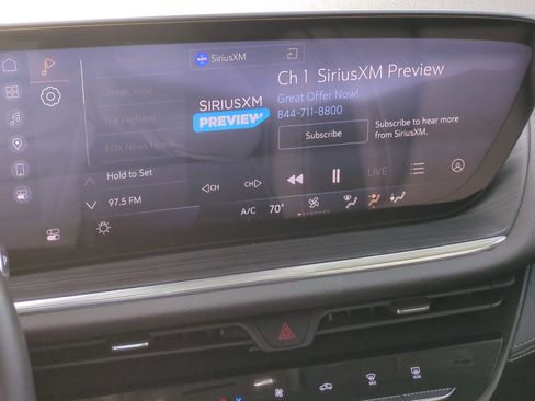 Certified 2025 Buick Envision Preferred image 18