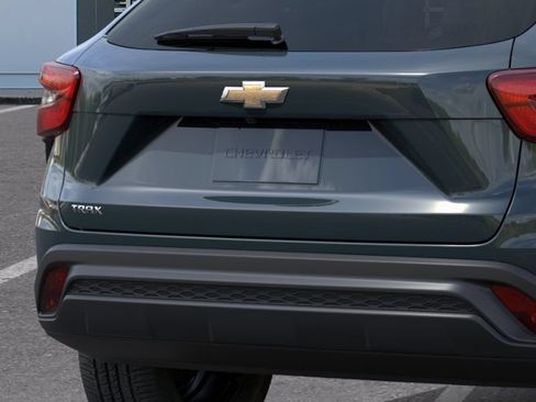 New 2026 Chevrolet Trax LS FWD image 14