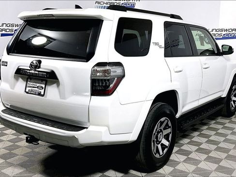Used 2024 Toyota 4Runner TRD Off-Road Premium image 9