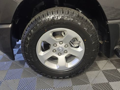 Used 2019 RAM 1500 Big Horn AWD/4WD image 10