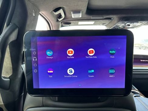 Certified 2025 Cadillac Escalade Sport Platinum w/ LPO, ONYX Package AWD/4WD image 25