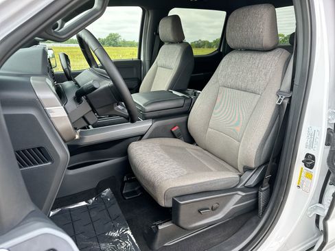 Used 2024 Ford F150 XLT w/ Mobile Office Package image 16