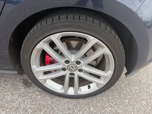 Used 2017 Volkswagen GTI Sport FWD image 10