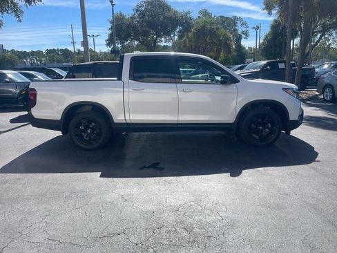 Used 2025 Honda Ridgeline Black Edition image 6