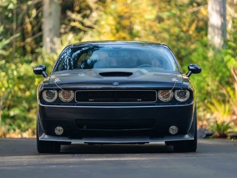 Used 2010 Dodge Challenger SRT8 image 4