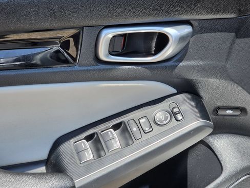 Used 2023 Honda Civic Touring image 16
