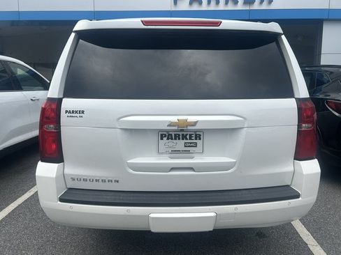 Used 2017 Chevrolet Suburban LT AWD/4WD image 4