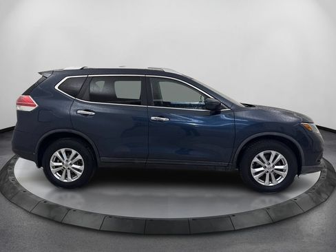 Used 2016 Nissan Rogue SV FWD image 4