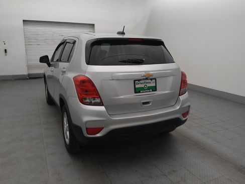 Used 2020 Chevrolet Trax LS w/ Tint and Cruise Package image 5