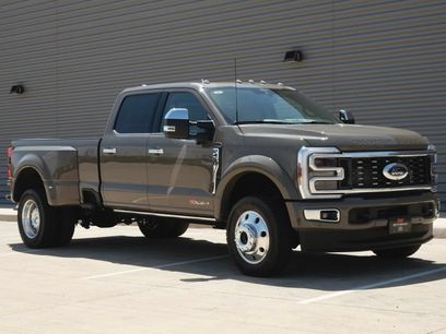 New 2026 Ford F450 Platinum w/ Platinum Plus Package