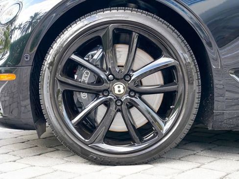 Used 2020 Bentley Continental GT V8 image 14