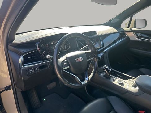 Used 2022 Cadillac XT6 Premium Luxury image 26