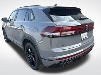 New 2026 Volkswagen Atlas Cross Sport SEL R-Line video 3